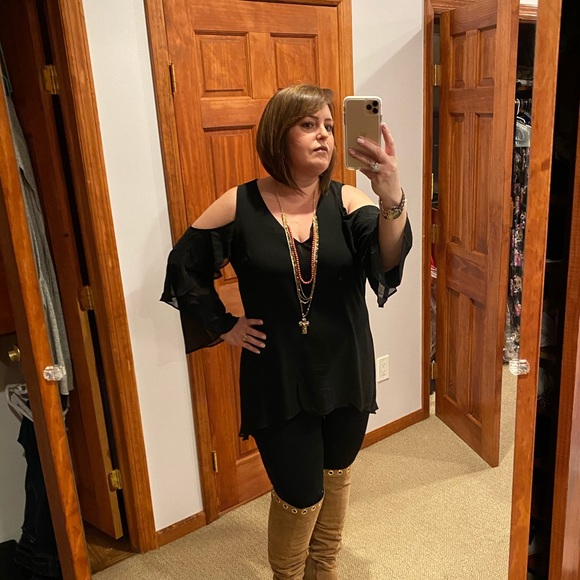 Meet your Posher, Ruth - Picture 1 of 1